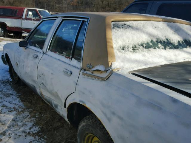 1G1BN69H2FX127248 - 1985 CHEVROLET CAPRICE CL WHITE photo 3