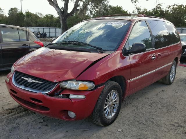 1G4GP64L7YB727900 - 2000 CHRYSLER TOWN & COU RED photo 2