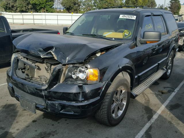 1FMPU17L74LB56674 - 2004 FORD EXPEDITION BLACK photo 2