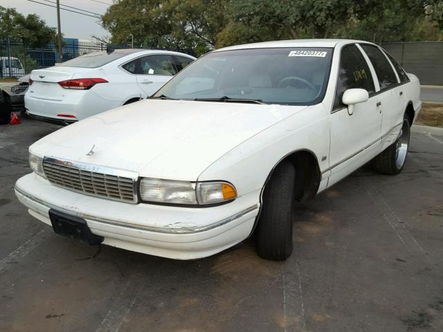 1G1BN53E8PR113126 - 1993 CHEVROLET CAPRICE CL WHITE photo 2