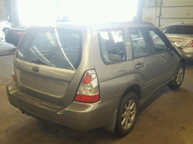 JF1SG65617H723054 - 2007 SUBARU FORESTER 2 GRAY photo 4