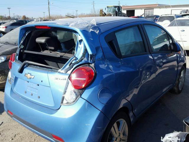 KL8CD6S98EC428302 - 2014 CHEVROLET SPARK 1LT BLUE photo 4