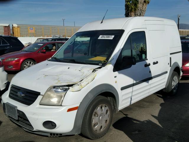 NM0LS7DN3BT069818 - 2011 FORD TRANSIT CO WHITE photo 2