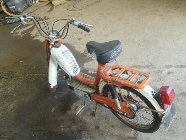 81843 - 1977 CABIN TRAILER MOPED ORANGE photo 3