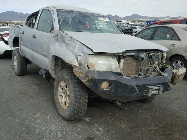 3TMLU42N89M025661 - 2009 TOYOTA TACOMA DOU GRAY photo 1