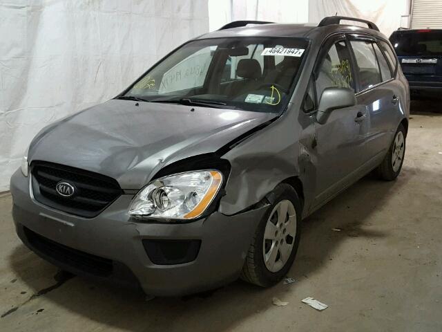 KNAFG528397223737 - 2009 KIA RONDO BASE GREEN photo 9