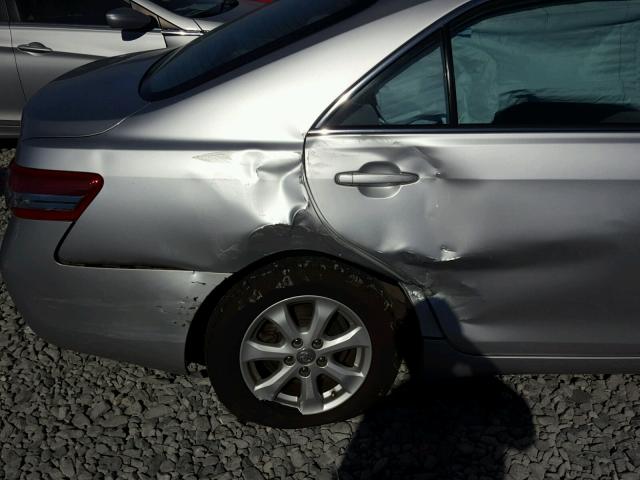 4T4BF3EK2BR134752 - 2011 TOYOTA CAMRY BASE SILVER photo 7