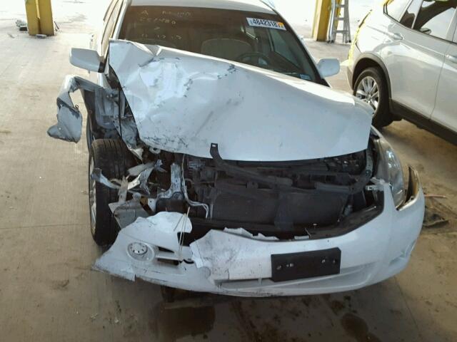 1N4AL2AP5AN558536 - 2010 NISSAN ALTIMA BAS WHITE photo 9