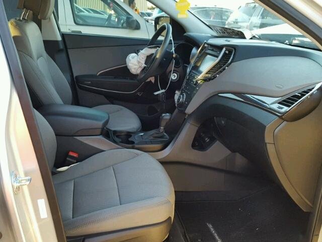 5XYZU3LB4HG396272 - 2017 HYUNDAI SANTA FE S 银色 照片 5