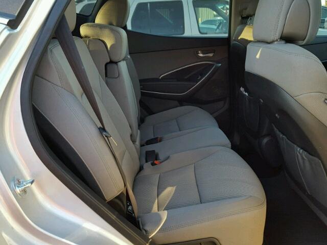 5XYZU3LB4HG396272 - 2017 HYUNDAI SANTA FE S 银色 照片 6