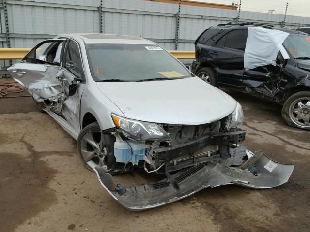 4T1BK1FK7EU547053 - 2014 TOYOTA CAMRY SE SILVER photo 1