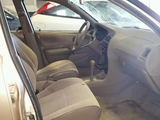 1Y1SK5263VZ455876 - 1997 GEO PRIZM BASE GOLD photo 5