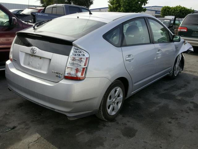 JTDKB20UX93539562 - 2009 TOYOTA PRIUS SILVER photo 4