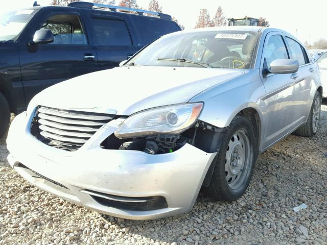 1C3BC4FB8BN532431 - 2011 CHRYSLER 200 SILVER photo 2