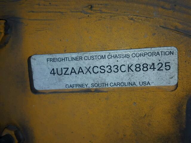 4UZAAXCS33CK88425 - 2003 FREIGHTLINER CHASSIS FS YELLOW photo 10