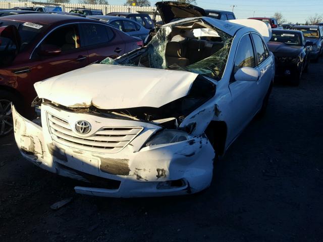 4T4BE46K89R057452 - 2009 TOYOTA CAMRY BASE WHITE photo 2