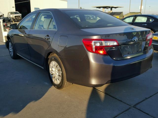 4T4BF1FK7ER363175 - 2014 TOYOTA CAMRY L GRAY photo 3