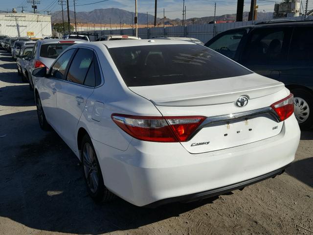 4T1BF1FK3GU526112 - 2016 TOYOTA CAMRY LE WHITE photo 3