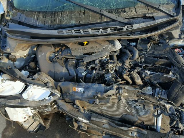 5NPDH4AE5EH459112 - 2014 HYUNDAI ELANTRA SE SILVER photo 7