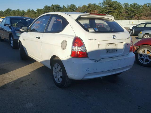 KMHCM36C78U074780 - 2008 HYUNDAI ACCENT GS WHITE photo 3