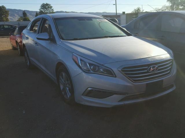 5NPE24AF2FH033233 - 2015 HYUNDAI SONATA SE SILVER photo 1