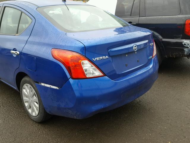 3N1CN7AP1CL909877 - 2012 NISSAN VERSA S BLUE photo 9