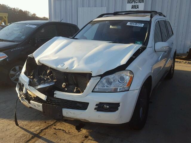 4JGBF71E88A414848 - 2008 MERCEDES-BENZ GL 450 4MA WHITE photo 2