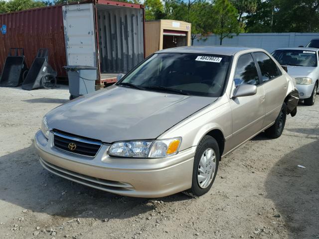 4T1BG22K9YU733498 - 2000 TOYOTA CAMRY CE BEIGE photo 2