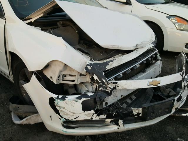 1G1ZC5E02CF289400 - 2012 CHEVROLET MALIBU 1LT თეთრი ფოტო 9