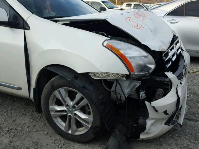 JN8AS5MV5DW637362 - 2013 NISSAN ROGUE S WHITE photo 9