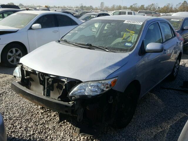 5YFBU4EE5DP156085 - 2013 TOYOTA COROLLA BA SILVER photo 2