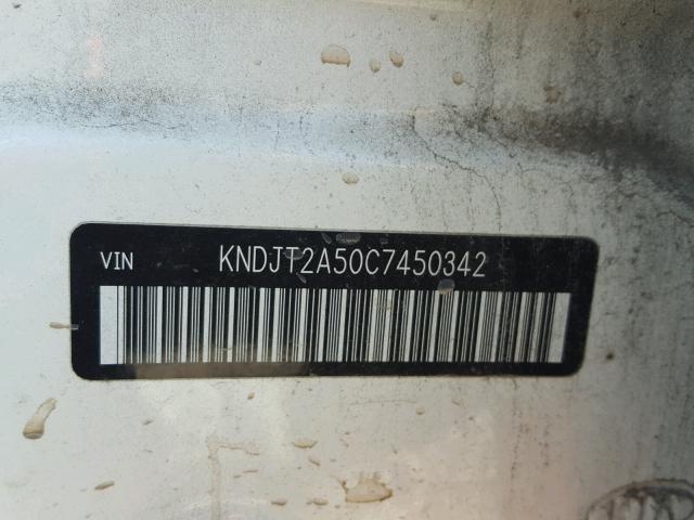 KNDJT2A50C7450342 - 2012 KIA SOUL WHITE photo 10