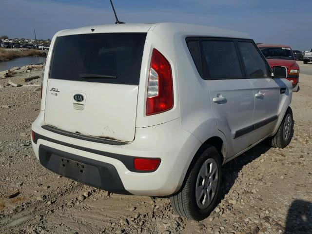 KNDJT2A50C7450342 - 2012 KIA SOUL WHITE photo 4