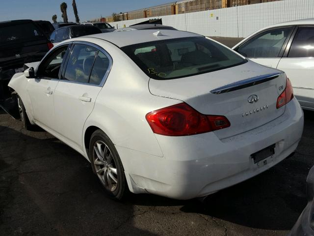 JNKCV61E99M306338 - 2009 INFINITI G37 BASE WHITE photo 3