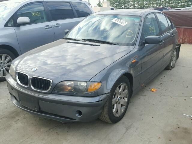 WBAET37402NG82147 - 2002 BMW 325 I GRAY photo 2