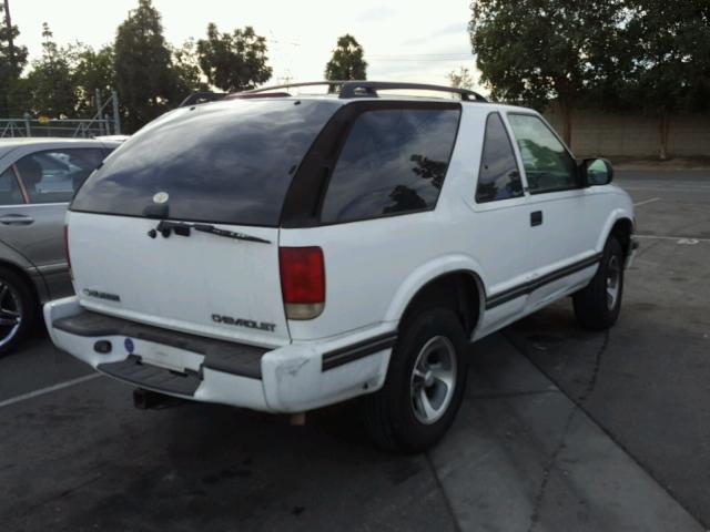 1GNCS18W91K100245 - 2001 CHEVROLET BLAZER WHITE photo 3