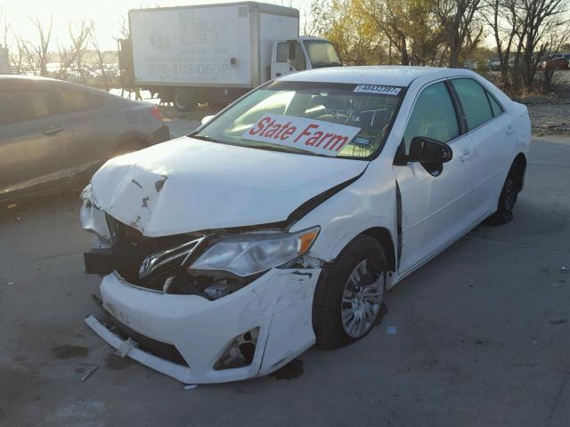 4T4BF1FK0DR280539 - 2013 TOYOTA CAMRY L WHITE photo 2