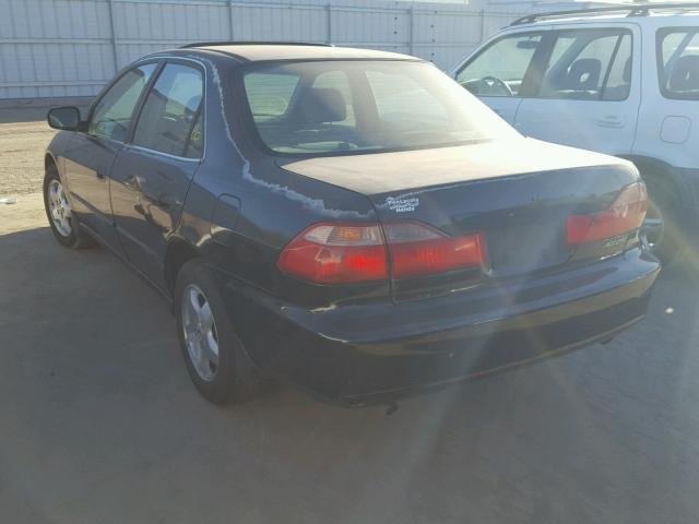 1HGCG1653YA017612 - 2000 HONDA ACCORD EX BLACK photo 3