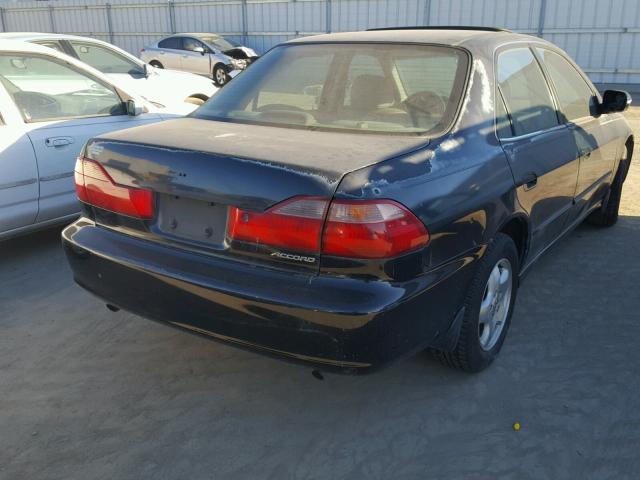 1HGCG1653YA017612 - 2000 HONDA ACCORD EX BLACK photo 4