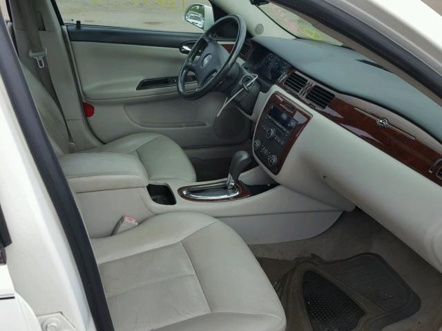 2G1WD58C469331195 - 2006 CHEVROLET IMPALA SUP 白色 照片 5