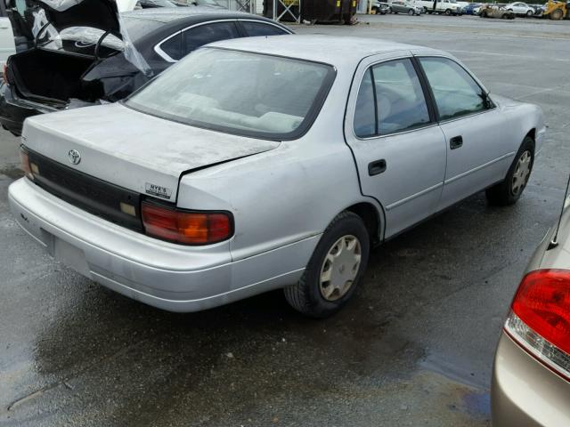 4T1SK11E4PU182531 - 1993 TOYOTA CAMRY DX SILVER photo 4