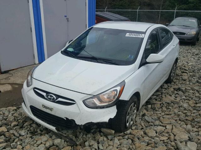 KMHCT4AE7CU256084 - 2012 HYUNDAI ACCENT GLS WHITE photo 2