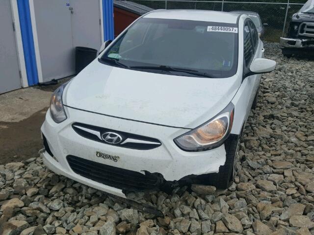 KMHCT4AE7CU256084 - 2012 HYUNDAI ACCENT GLS WHITE photo 9