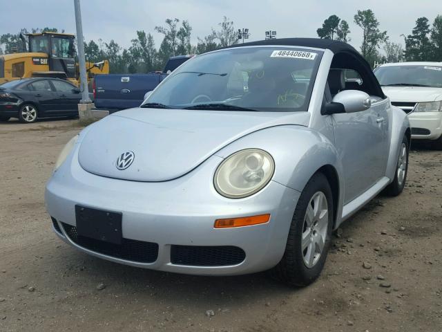 3VWRG31Y67M420696 - 2007 VOLKSWAGEN NEW BEETLE 银色 照片 2