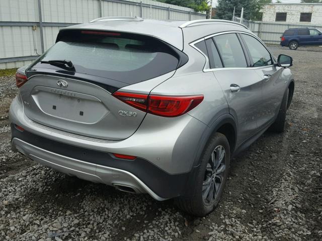 SJKCH5CR2JA043261 - 2018 INFINITI QX30 BASE GRAY photo 4