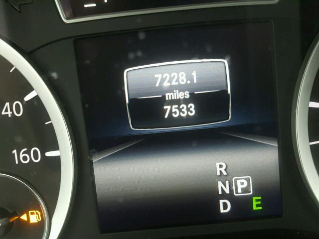 SJKCH5CR2JA043261 - 2018 INFINITI QX30 BASE GRAY photo 8