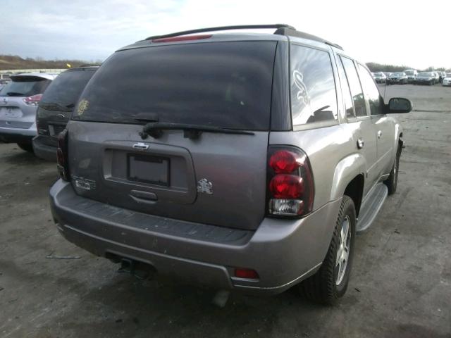 1GNDT13SX72259449 - 2007 CHEVROLET TRAILBLAZE GRAY photo 4