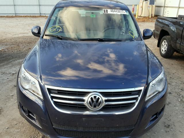 WVGBV7AX7BW529195 - 2011 VOLKSWAGEN TIGUAN S BLUE photo 9