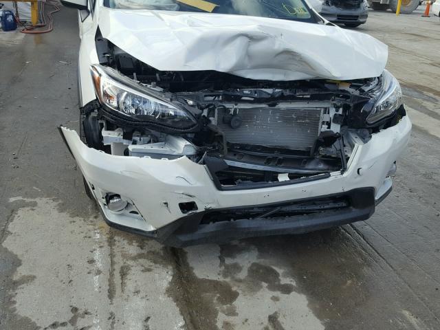 JF2GTABC1JH266876 - 2018 SUBARU CROSSTREK Beyaz fotoğraf 9