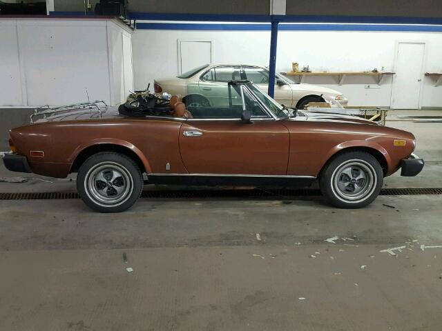 124CS20157275 - 1979 FIAT 124 BROWN photo 10